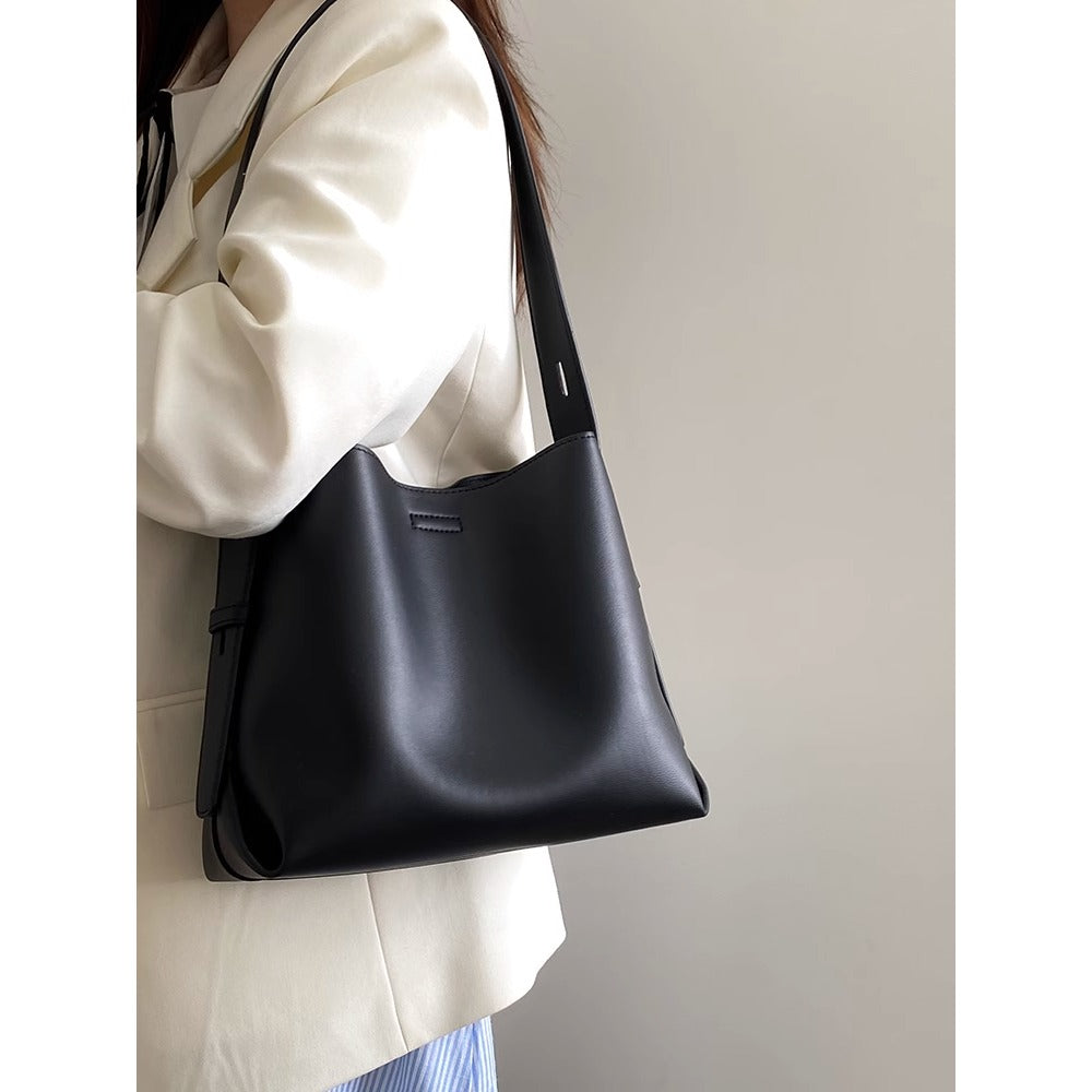 Black Leather Shoulder Tote Bag with Adjustable Strap for Women - Elisa