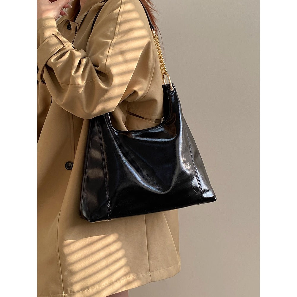 Black Leather Shoulder Bag with Gold Chain Strap for Women - Gioia